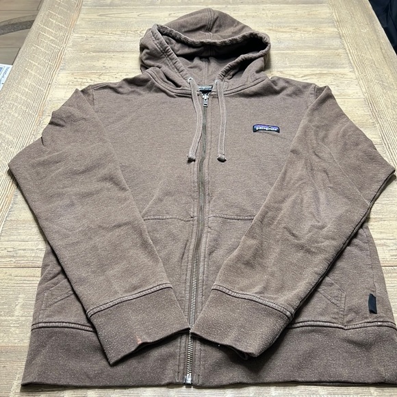 PATAGONIA Men's P-6 Label Lightweight Full-Zip Hoody - Picture 3 of 7